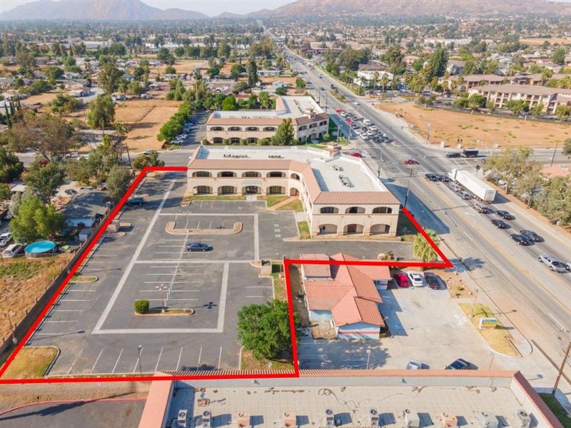 13027 Perris Blvd, Moreno Valley, CA 92553
